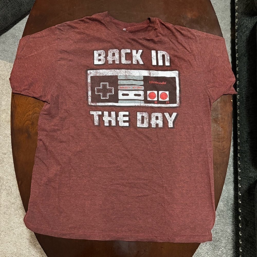 Nintendo Controller T-Shirt Size XL Short Sleeve Back in The Day Retro Brick Red